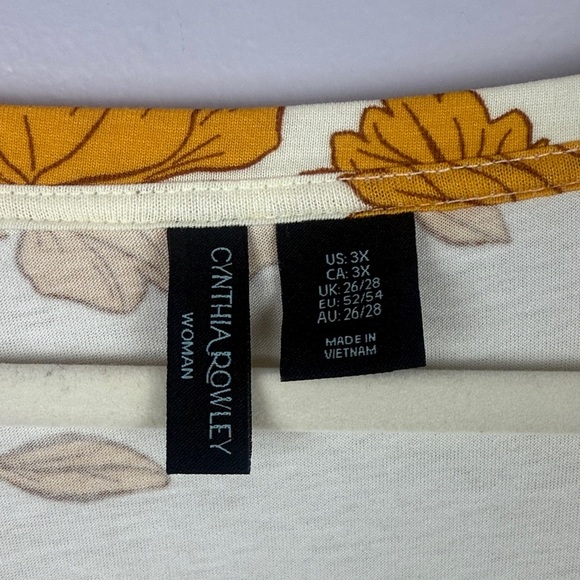 Cynthia Rowley Casual Cream and Gold Floral Short Sleeve Tunic Top Size 3X - Picture 3 of 8